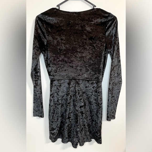Garage Black Velvet Romper Dress - Picture 4 of 6